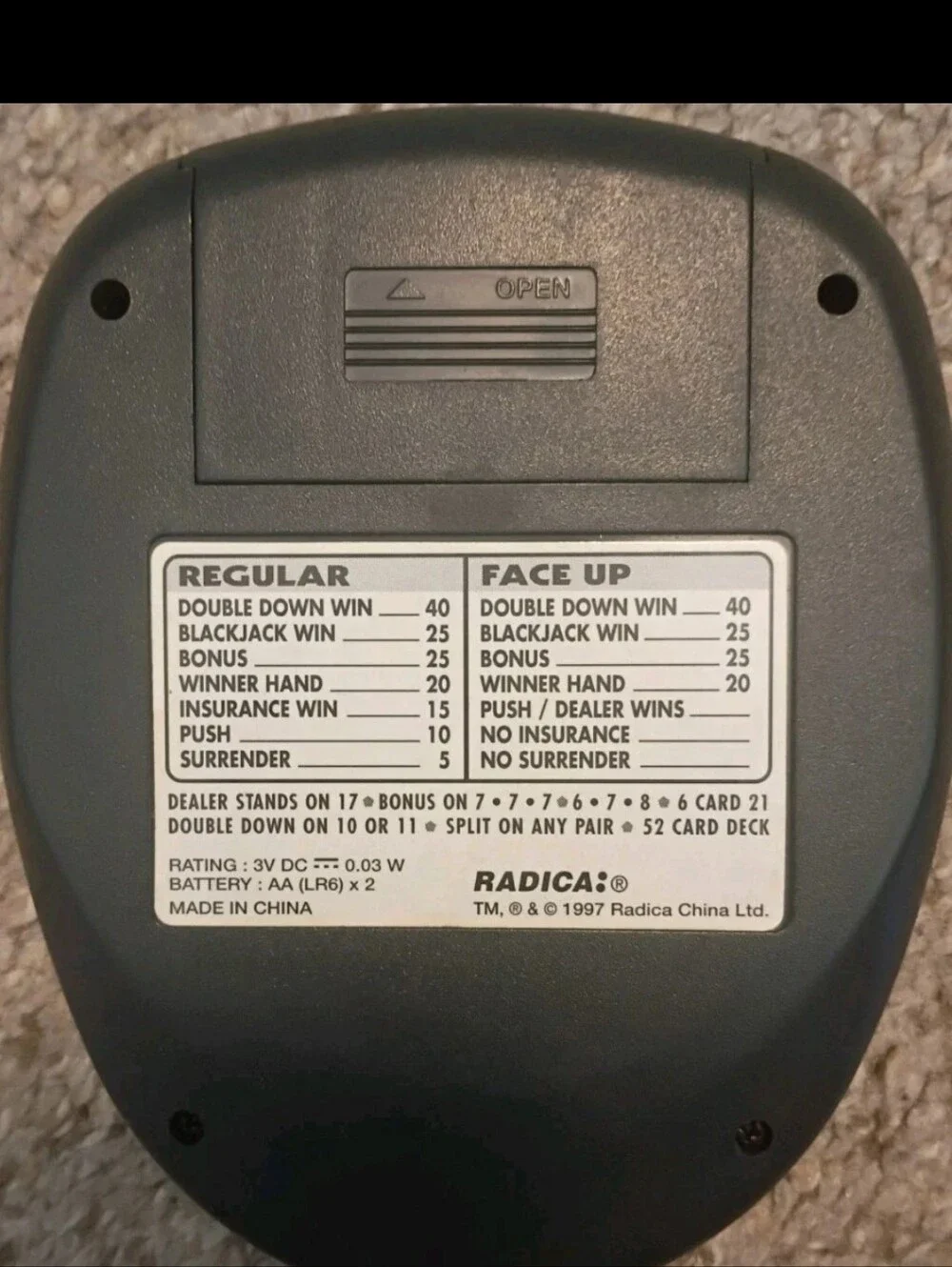 1997 Radica Players Choice Electronic Blackjack Hand Held Game Works Great!
